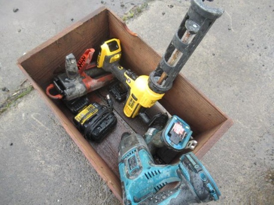 (1) DEWALT CAULKING GUN W/(3) BATTERIES & CHARGER, (1) MAKITA DRILL & CONCRETE DRILL