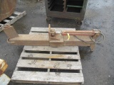 (UNKNOWN MAKE & MODEL) HYDRAULIC LOG SPLITTER ATTACHMENT