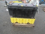 PELICAN 0550 CASE & SPILL CONTAINMENT CONTAINER