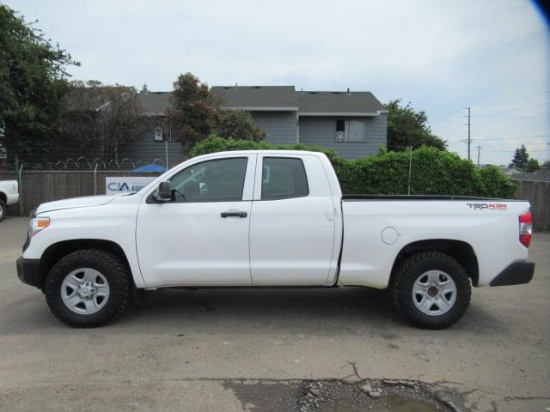 2016 TOYOTA TUNDRA