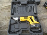 DEWALT SWIVEL HEAD SHEAR, NO CHARGER