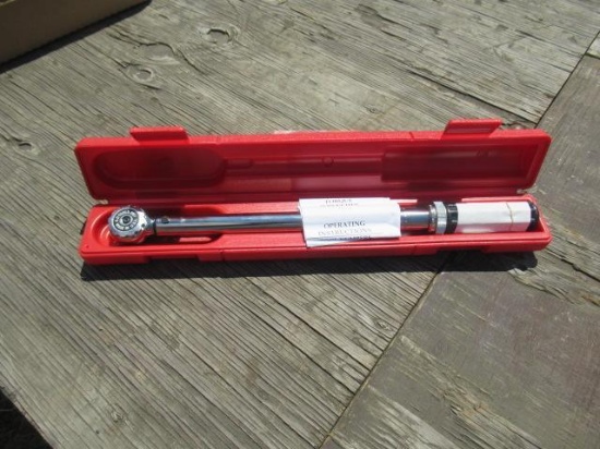 K-D TOOLS 3/8 MICROMETER TORQUE WRENCH 10-100 FT POUNDS, MODEL 2951 (UNUSED)
