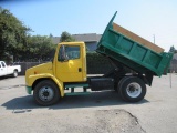 2000 FREIGHTLINER FL70 5-YARD DUMP TRUCK