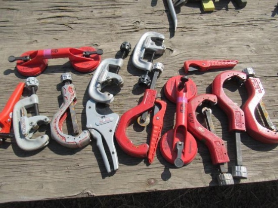 ASSORTED PIPE CUTTERS