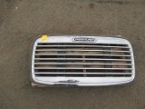 FREIGHTLINER GRILL (UNKNOWN YEAR & MODEL)