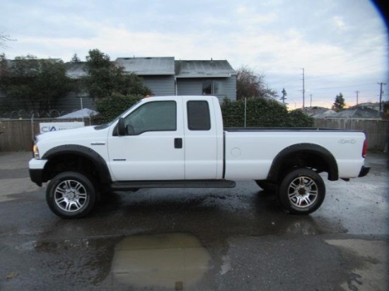 2005 FORD F-350 EXTENDED CAB PICKUP