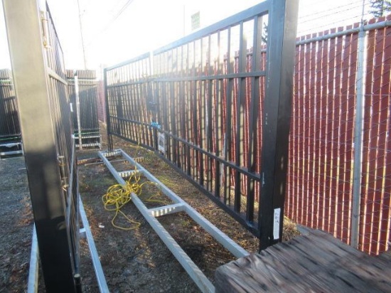 2022 FARM 20' BI-PARTING DRIVEWAY GATE