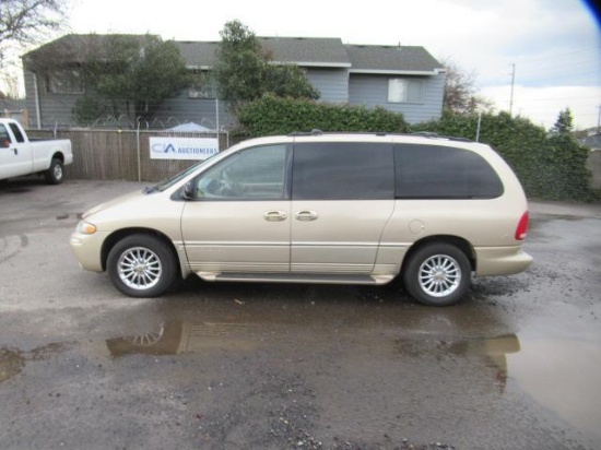 2004 CHRYSLER TOWN & COUNTRY