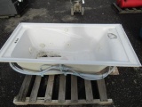 JACUZZI BATH TUB