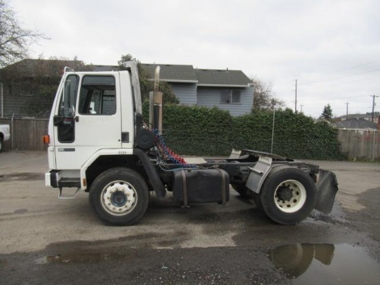 1989 FORD CARGO 7000 DAY CAB TRACTOR