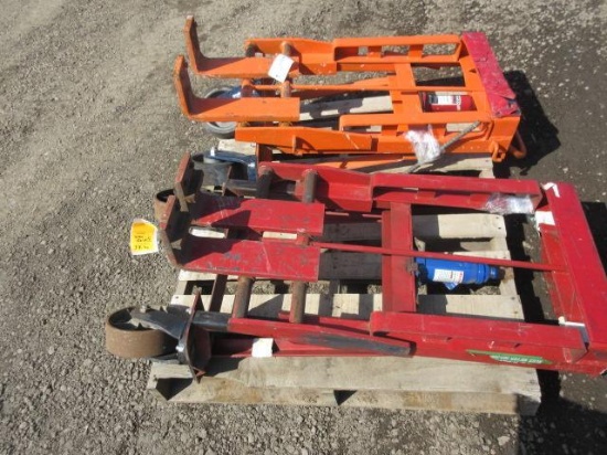 (2) WALL JACKS
