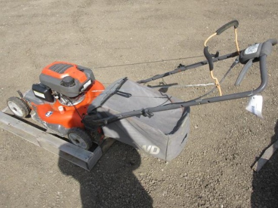 HUSQVARNA HU800AWD 22'' 190CC HONDA AWD SELF PROPELLED PUSH LAWN MOWER