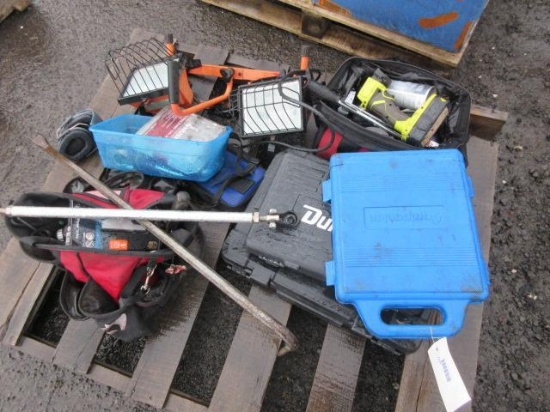 ASSORTED LIGHTS & TOOLS, DEWALT TOOL SET, COMPANION DRILL BIT SET, & CROWBAR