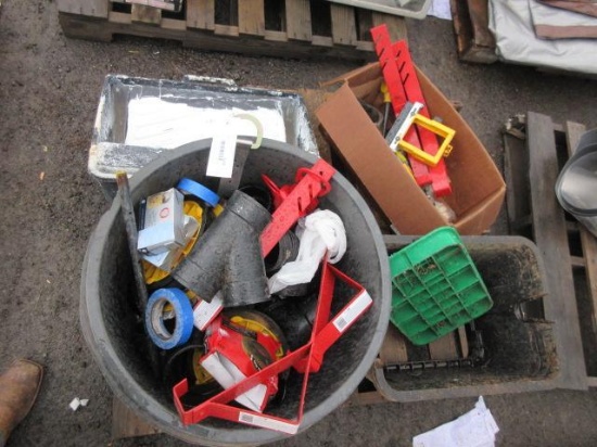 ASSORTED ROOFING BRACKETS/BLACK PIPE TEES, & PAINT TRAY