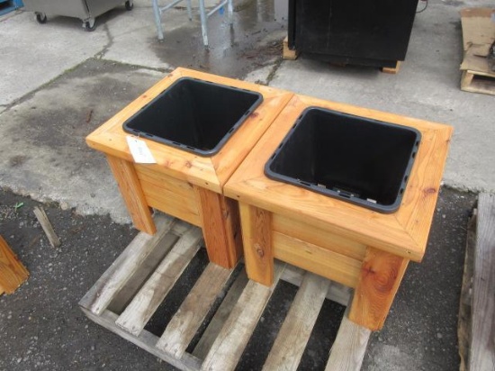 (2) CEDAR SINGLE POT PLANTERS