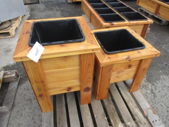 (2) CEDAR SINGLE POT PLANTERS
