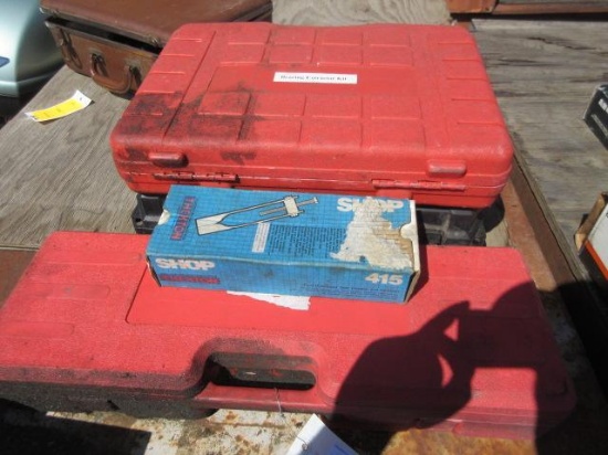 (2) BEARING EXTRACTOR KITS & ASSORTED SPRING COMPRESSORS