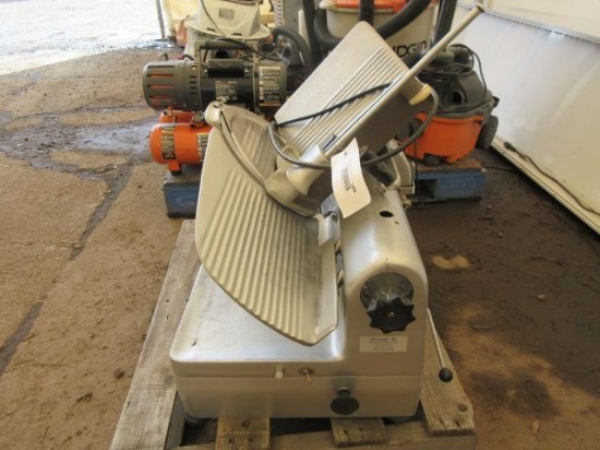 HOBART COMMERCIAL MEAT SLICER