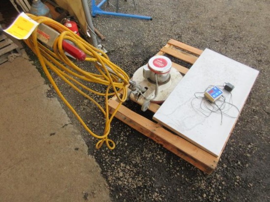 VET TECH 200 22'' X 42'' SCALE & DAYTON 3Z666 FLOOR BUFFER