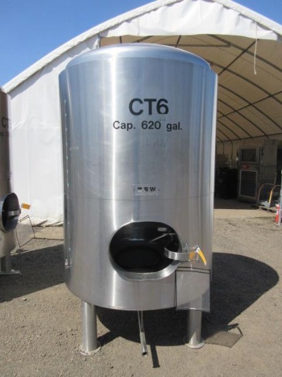 BOSTON BEER WORKS 620GAL STAINLESS STEEL TANK