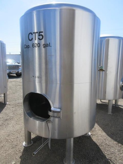 BOSTON BEER WORKS 620GAL STAINLESS STEEL TANK
