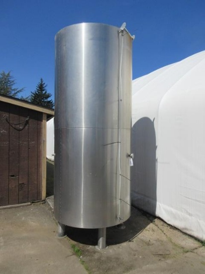 APPROX 900GAL STAINLESS STEEL TANK