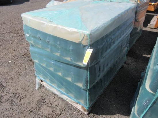 PALLET OF ASSORTED PINT GLASS BOTTLES (UNUSED)