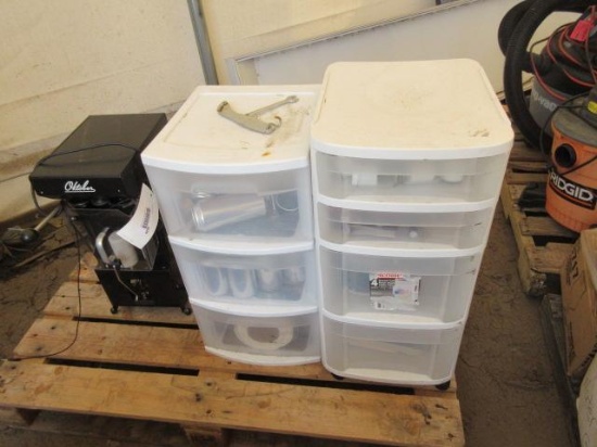 PLASTIC CONTAINERS W/ APPROX (20) UNUSED CANS, ASSORTED LABELS/CLIP BOARDS/FILLED GLASS BOTTLES, &