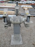 QUEEN CITY 11F GRINDER W/ STAND, 5 HP, 220/440V