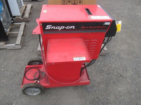 SNAP-ON MW120 WELDER W/ WIRE FEEDER