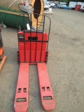 RAYMOND ELECTRIC PALLET JACK, *NO BATTERY