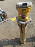 DEWALT DCL079 20V RECHARGABLE LIGHT STAND, ADJUSTABLE HEIGHT & LIGHT DIRECTION