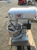 B30 COMMERCIAL FLOOR FOOD MIXER, BOWL CAPACITY 30 QT, W/ (3) MIXER ATTACHMENTS