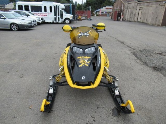 2006 SKI-DOO MXZ RENEGADE X SNOWMOBILE