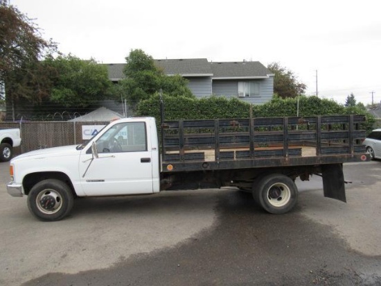 1991 GMC 3500 SL SIERRA STAKEBED TRUCK