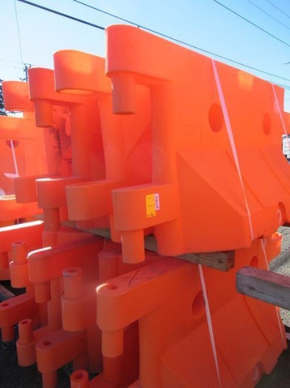 (10) 6' 5'' L X 21'' D X 3' H WATER FILLED INTERLOCKING BARRIER ROO GUARDS