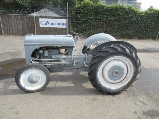 FORD 9N TRACTOR