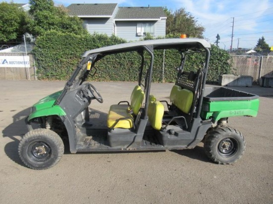 JOHN DEERE XUV550 2WD/4WD UTILITY VEHICLE