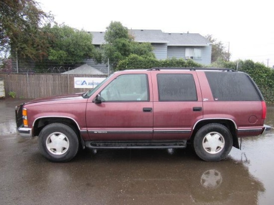 1996 CHEVROLET TAHOE 4X4