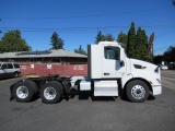 2017 PETERBILT 579 HIGH ROOF DAY CAB TRACTOR