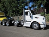 2016 PETERBILT 579 LOW ROOF TRI AXLE DAY CAB TRACTOR