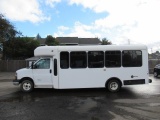 2014 CHEVROLET 4500 17-PASSENGER BUS