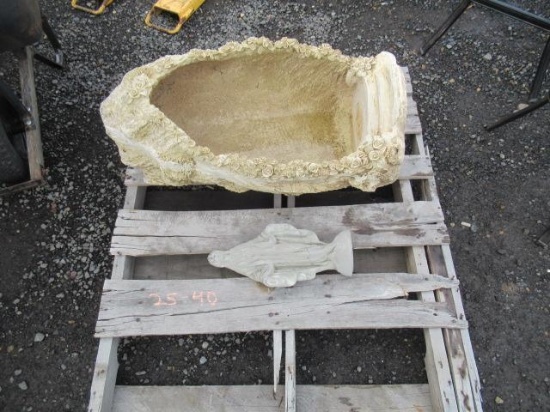 33'' DECORATIVE STATUE & 16'' FEMALE DECORATIVE STATUE *CRACK