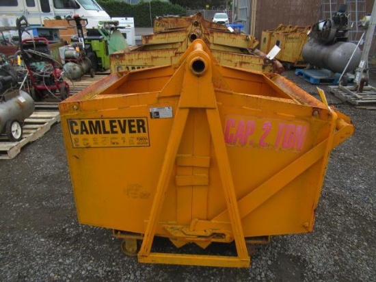 CAMLEVER 2 TON TRASH MATERIAL HANDLER
