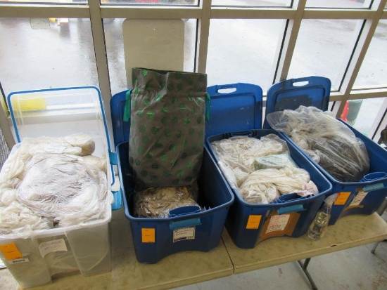 (4) TOTES ASSORTED WOOL