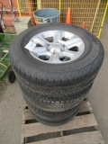 (4) DUNLOP P265/70R17 TIRES ON 2018 TOYOTA 4RUNNER WHEELS