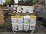 (37) 5GAL BUCKETS OF WHITE & YELLOW TRAFFIC PAINT (UNUSED)