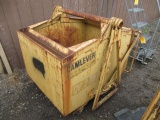 CAMLEVER 2 TON TRASH MATERIAL HANDLER