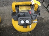 DEWALT 6GAL 165 PSI PANCAKE COMPRESSOR