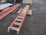 28' FIBERGLASS EXTENSION LADDER
